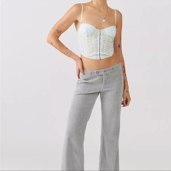 Out From Under Marie Ruched Modern Love Corset - Picture 4 of 5